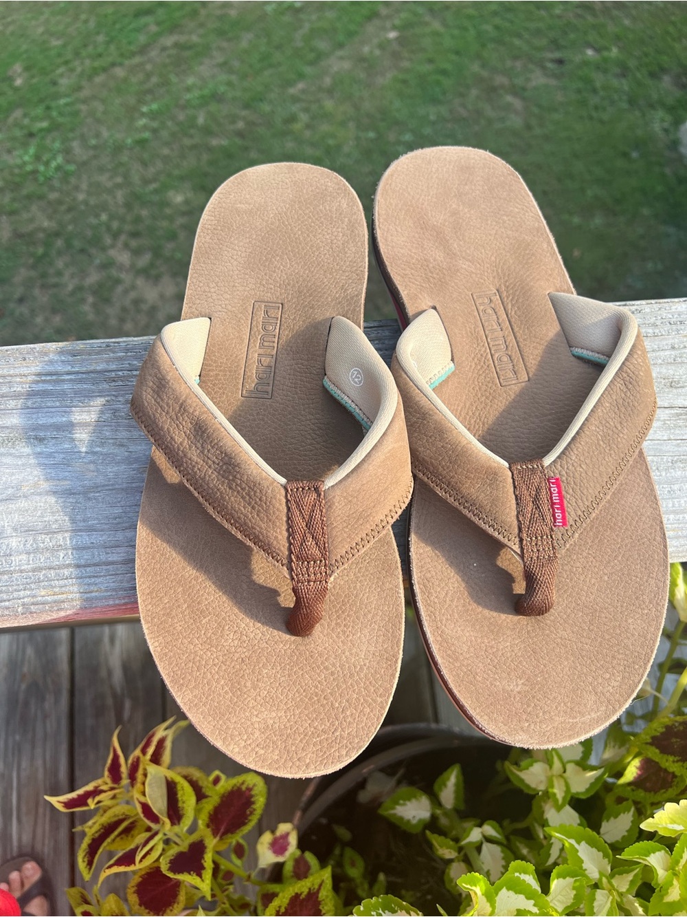Reef Men's Tan Brown Suede Flip Flops